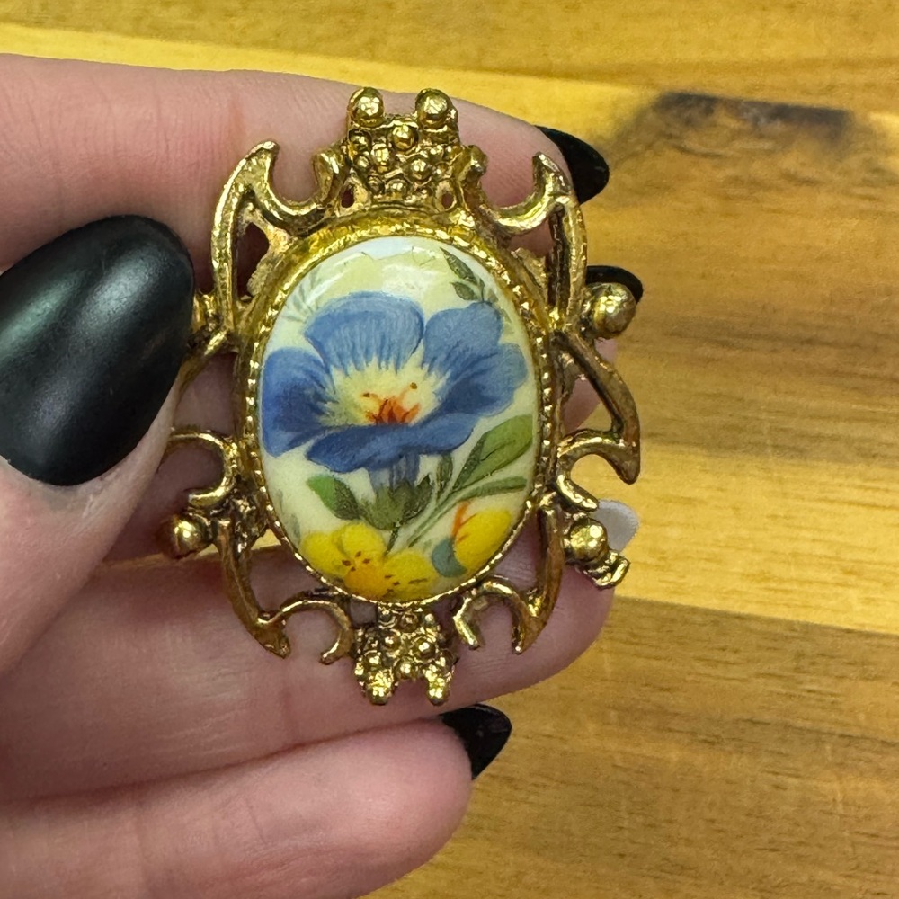 Vintage Gold Tone & porcelain Brooch with hand paint Floral Design